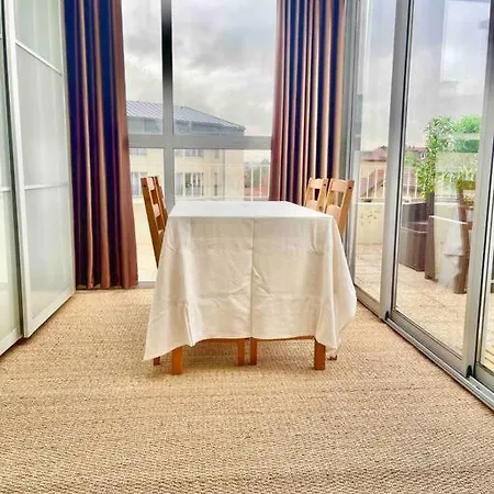 Apartment Spacieux Terrasse - Proche Paris